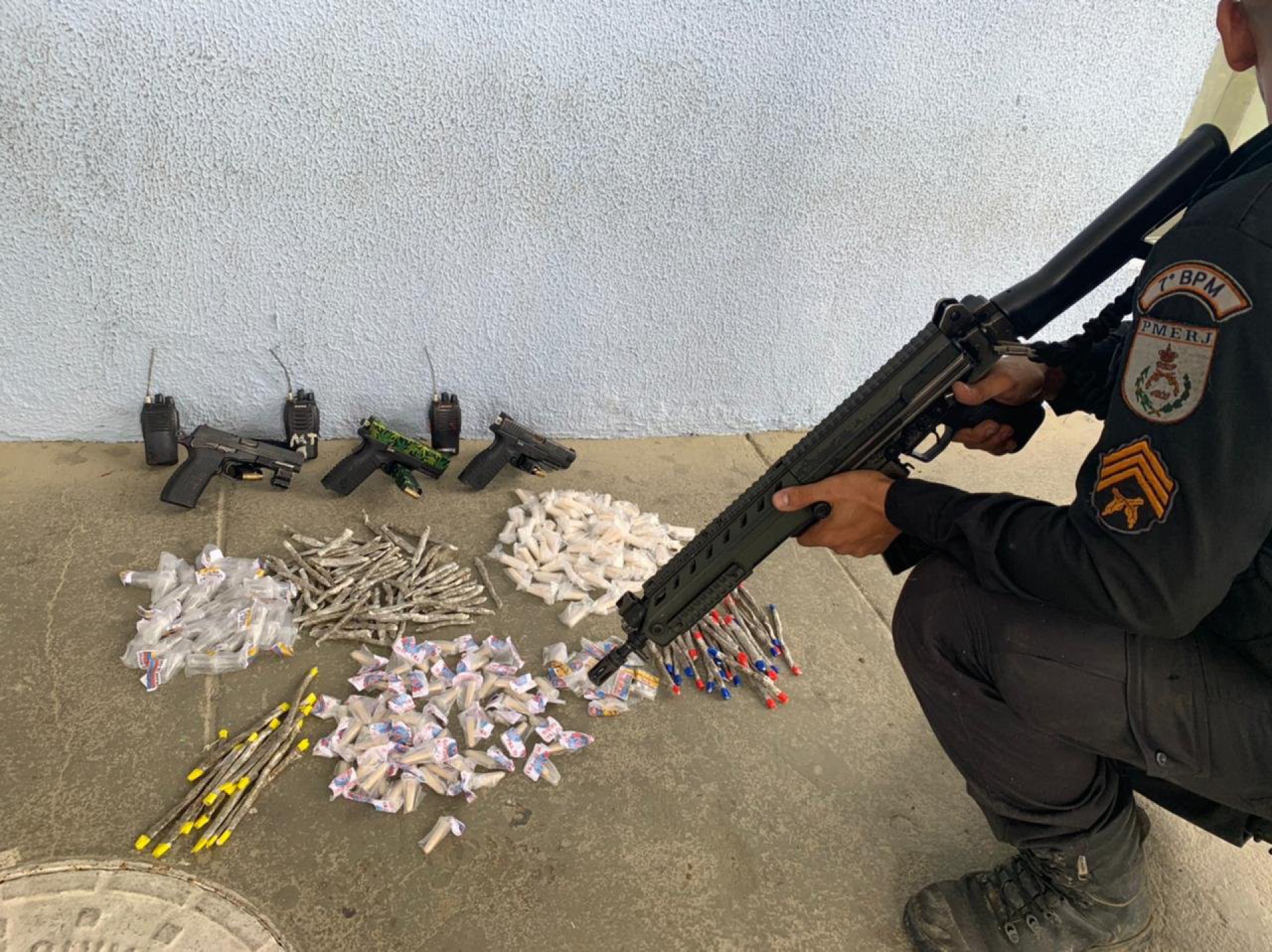 Material foi apreendido pelos agentes militares - Divulgação/PMERJ