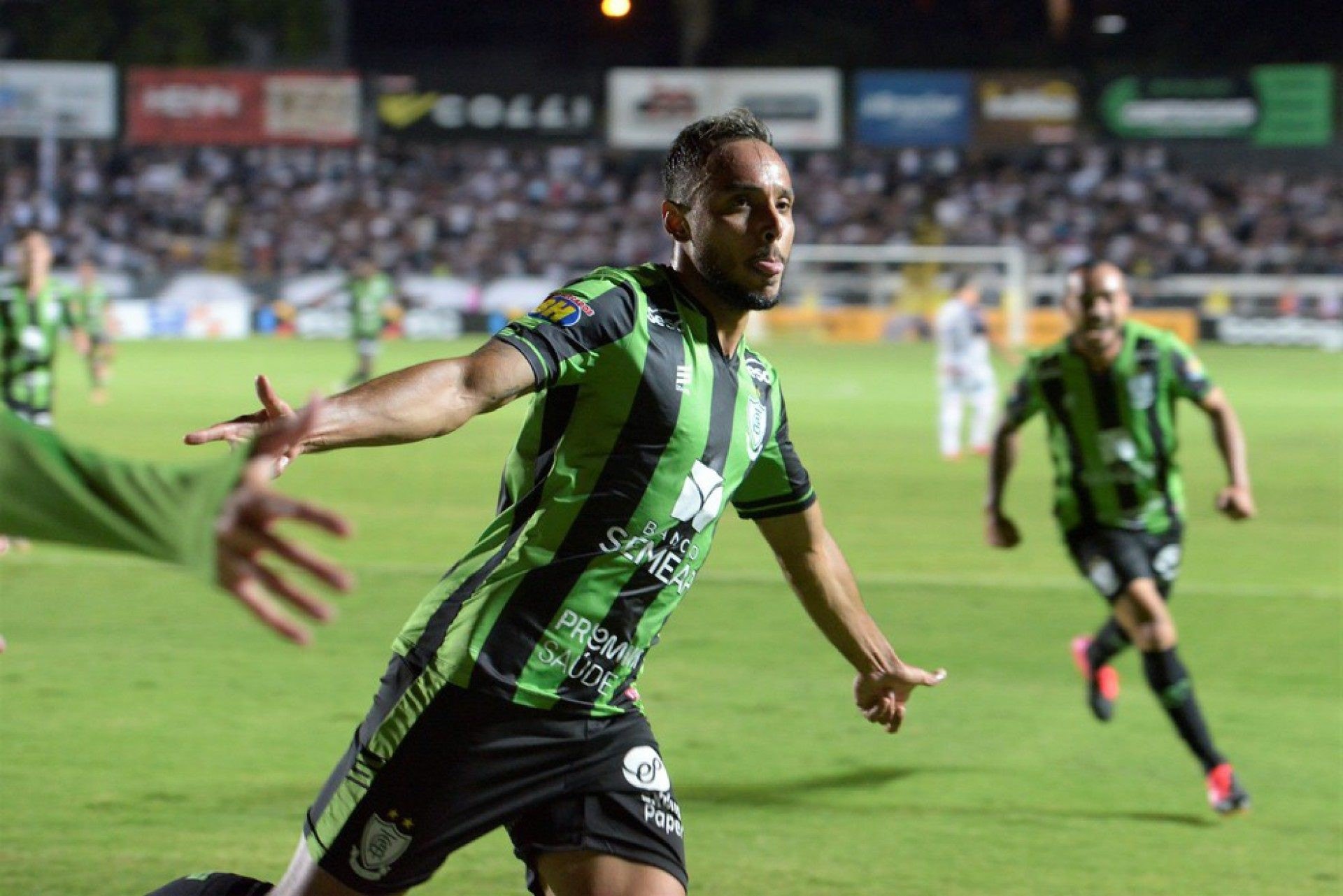 Indicado por Felipe Conceição, Felipe Augusto entra na mira do Cruzeiro