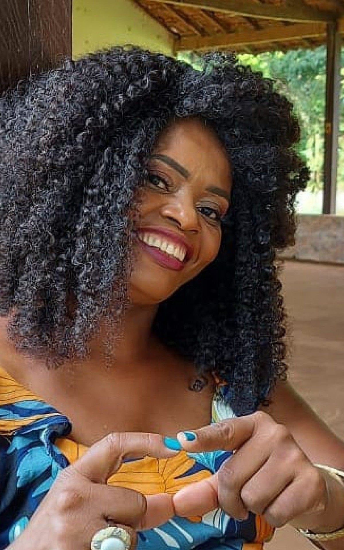 Madalena publica fotos em uma rede social que acumula mais de 16 mil seguidores - Reprodução 