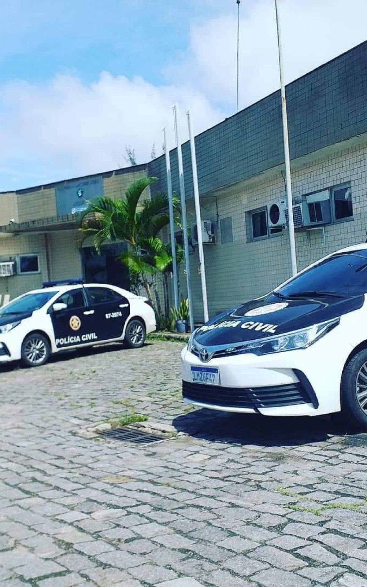 Corpos estão no Instituto Médico Legal (IML) de Macaé. 