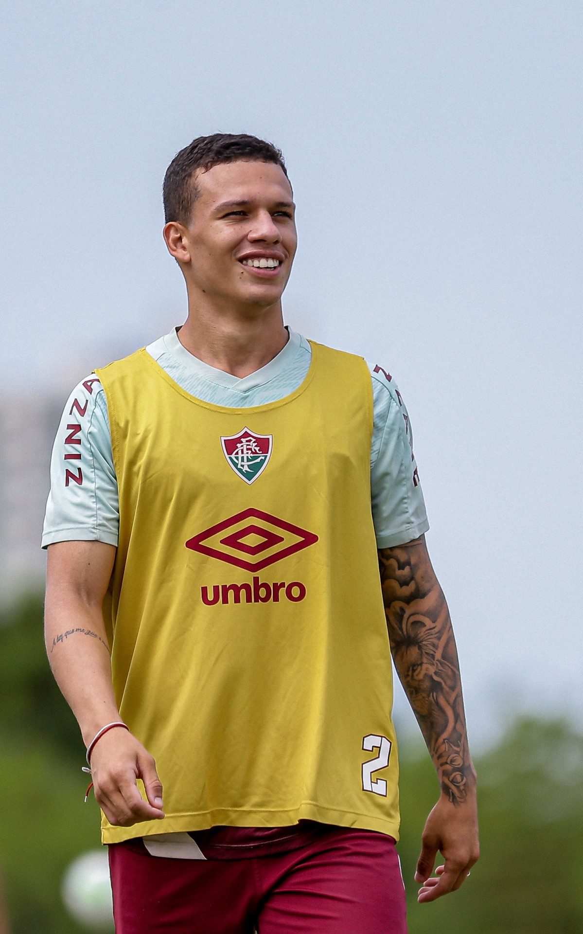 Calegari estreou em 2020 e ganhou a vaga na disputa com Igor Julião - Lucas Merçon/Fluminense