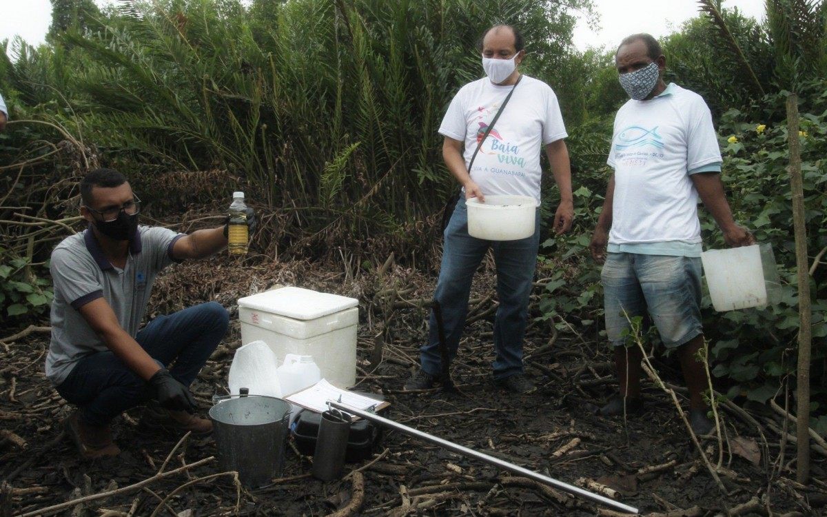 Vistoria técnica conjunta do Ministério Público Federal de São João de Meriti, coordenado pelo Procurador da República José Júlio Araújo, o Movimento Baía Viva e a Colônia de Pescadores de Duque de Caxias 