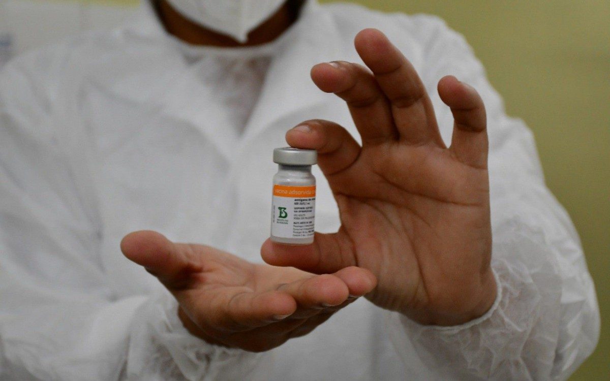 Ap&oacute;s a 1&ordf; dose, a 2&ordf; dose ser&aacute; aplicada de 14 a 28 dias - Divulga&ccedil;&atilde;o