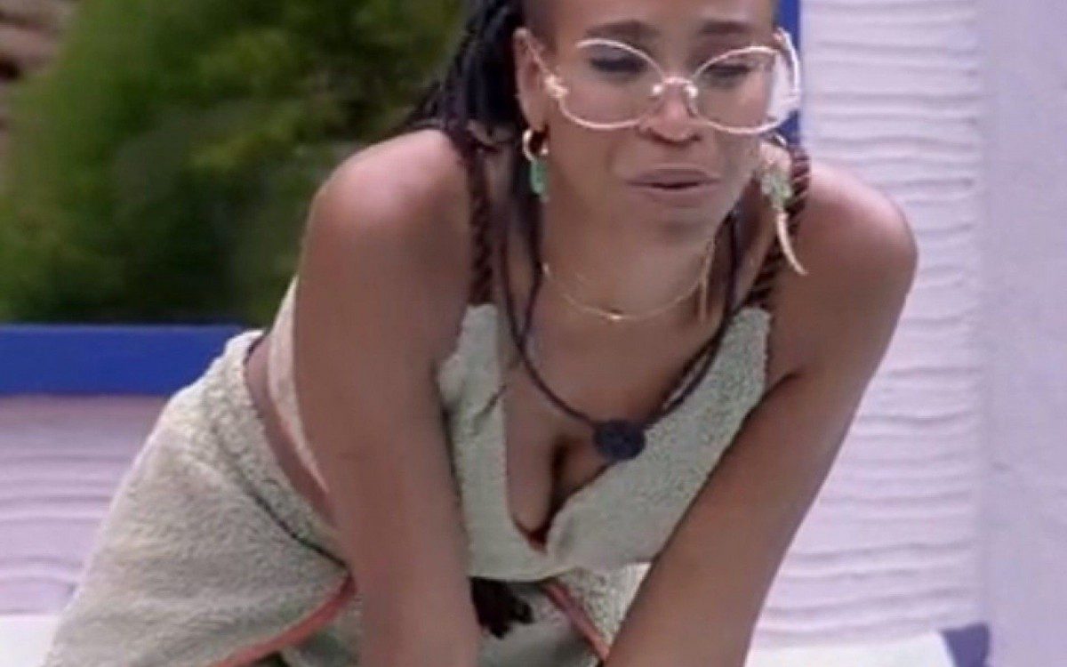 Karol Conká - reprodução de vídeo