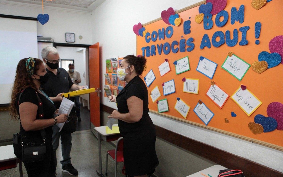 Em caso de aumento de 15% de novos casos entre professores, profissionais e alunos após os 15 dias de reabertura, escola será fechada - Foto Berg Silva