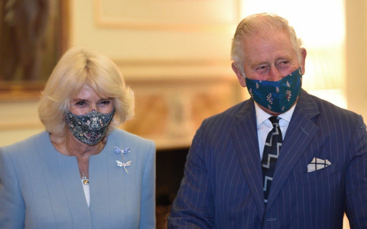 O príncipe Charles, herdeiro da coroa britânica, e Camila - AFP
