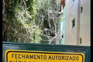 Moradores da comunidade do Pica-pau interditam principal via de acesso para moradores das comunidades da Muzema e Tijuquinha - Divulgação