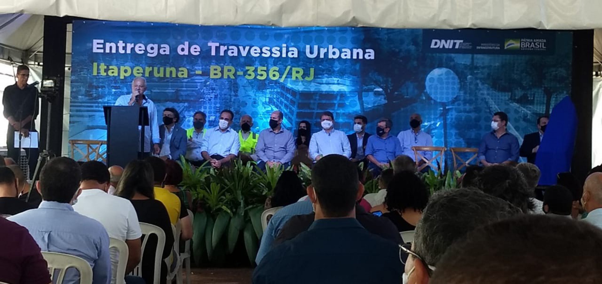 Cerim&ocirc;nia de entrega da Travessia Urbana, em Itaperuna, no Noroeste Fluminense. - Foto: divulga&ccedil;&atilde;o