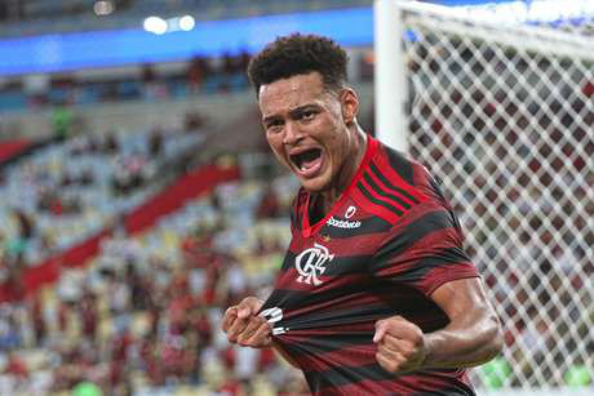 Rodrigo Muniz comemorando seu primeiro gol pelo time profissional do Flamengo - Alexandre Vidal/Flamengo