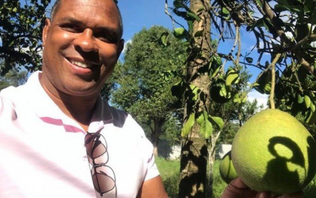 Donizete tem 52 anos