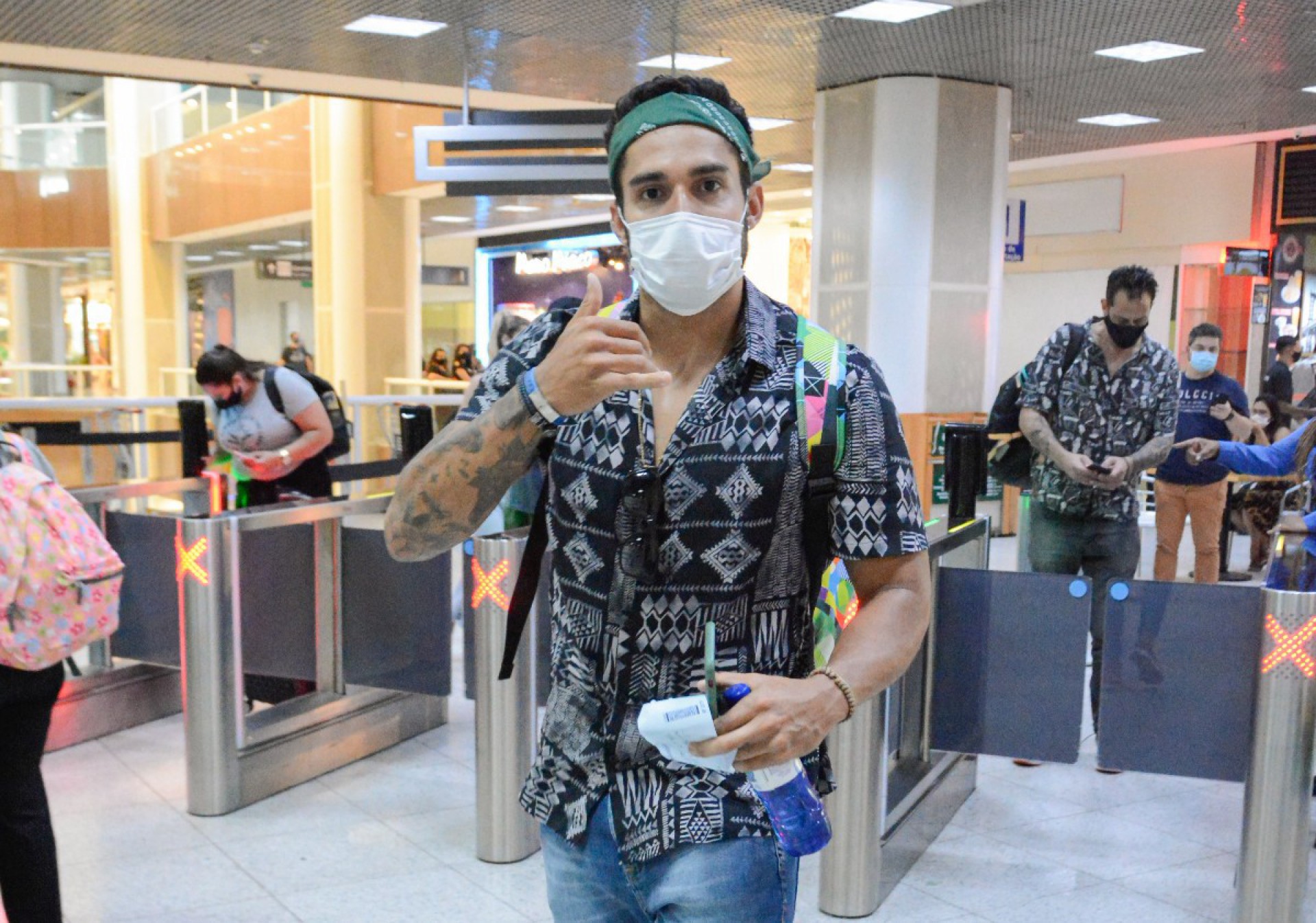 Arcrebiano faz sucesso em aeroporto do Rio - Ag. News