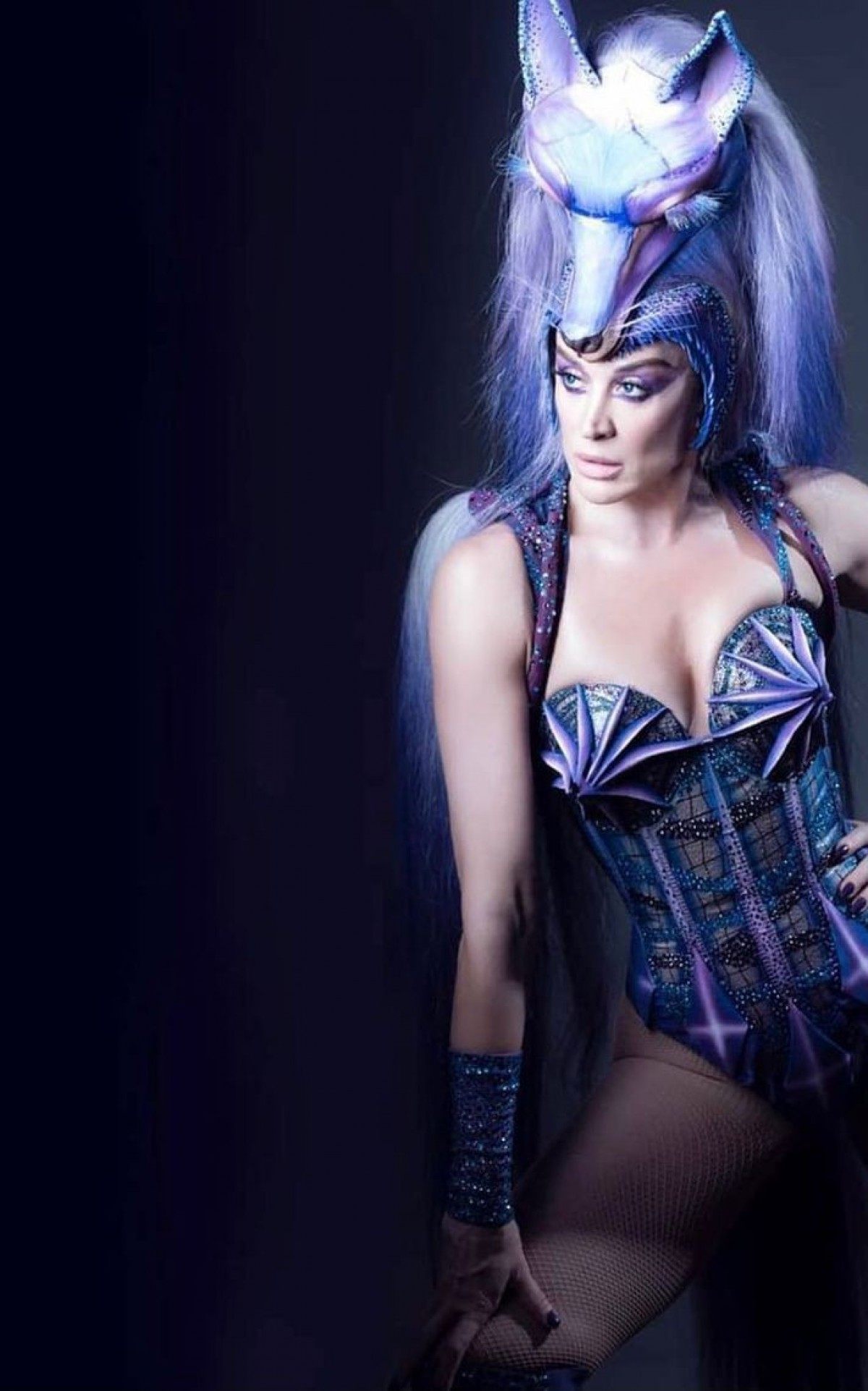 Claudia Raia posa fantasiada e diz que est&aacute; com saudade do Carnaval - Reprodu&ccedil;&atilde;o Internet