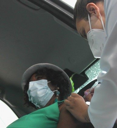 Lizette Jos&eacute; dos Prazeres,85 anos, &eacute; componente da Escola de Samba, Imp&eacute;rio Serrano - Estefan Radovicz / Agencia O Dia