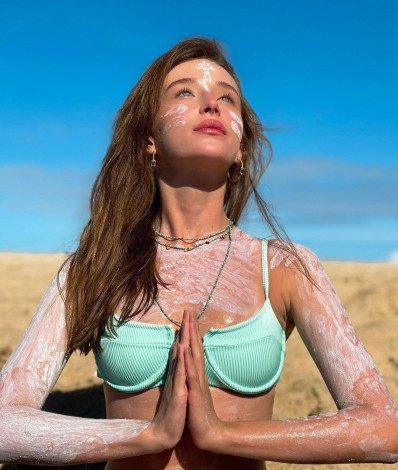 Duda Reis est&aacute; curtindo f&eacute;rias em Cara&iacute;va, na Bahia - Reprodu&ccedil;&atilde;o Internet