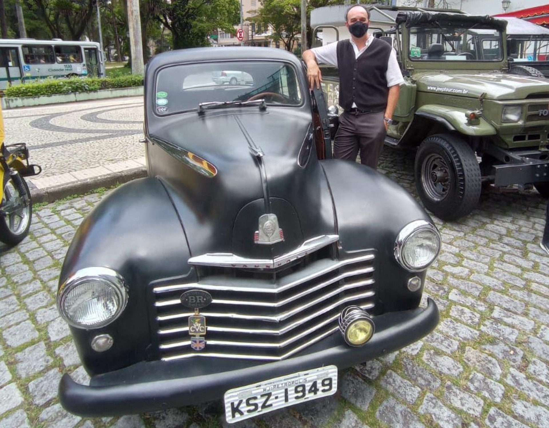 Veículos turísticos começam a circular de forma experimental em Petrópolis
