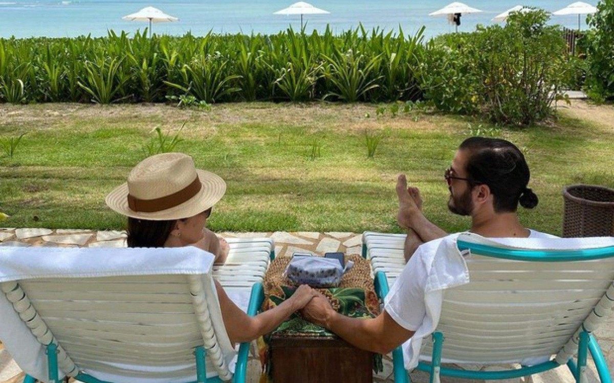 F&aacute;tima Bernardes curte Carnaval com T&uacute;lio Gadelha - Reprodu&ccedil;&atilde;o Internet