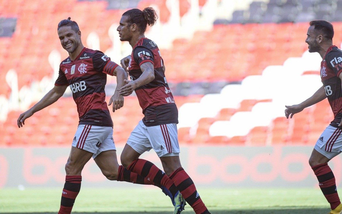 Flamengo enfrentou o Corinthians