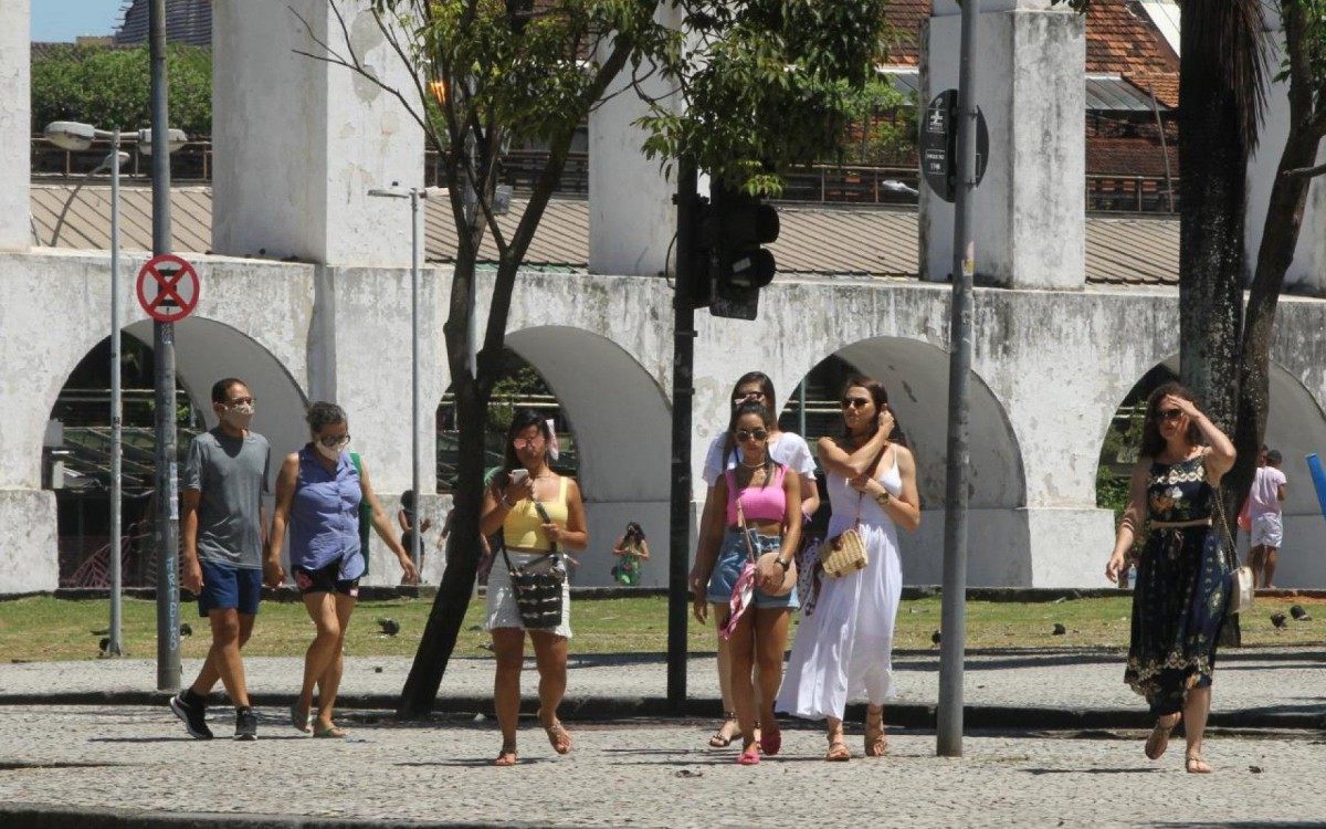 Domingo de carnaval na cidade tem baixa movimenta&ccedil;&atilde;o 