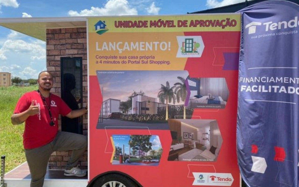 O corretor e empresário Dowglas Melo lançou a unidade Móvel de Aprovação da casa própria em Goiânia - Divulgação