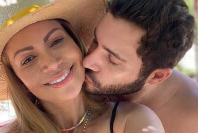 Solange Almeida conta que sofre preconceito por relacionamento com homem 16 anos mais novo