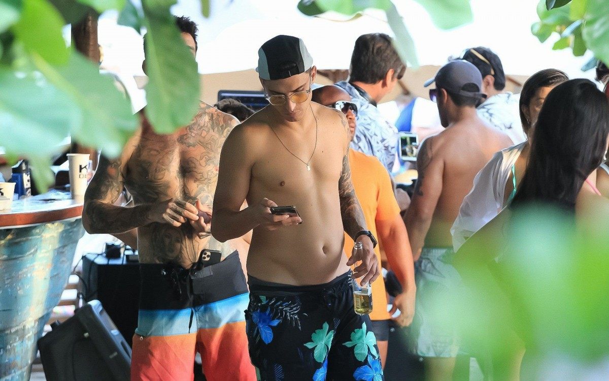 Felipe Prior na Praia da Barra da Tijuca, na Zona Oeste do Rio