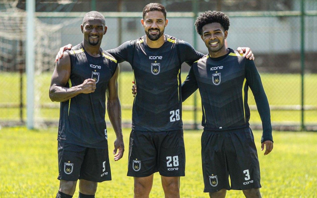Heitor, João Carlos e Oliveira retornam de empréstimo e iniciam pré-temporada pelo Voltaço - Divulgação/ VRFC