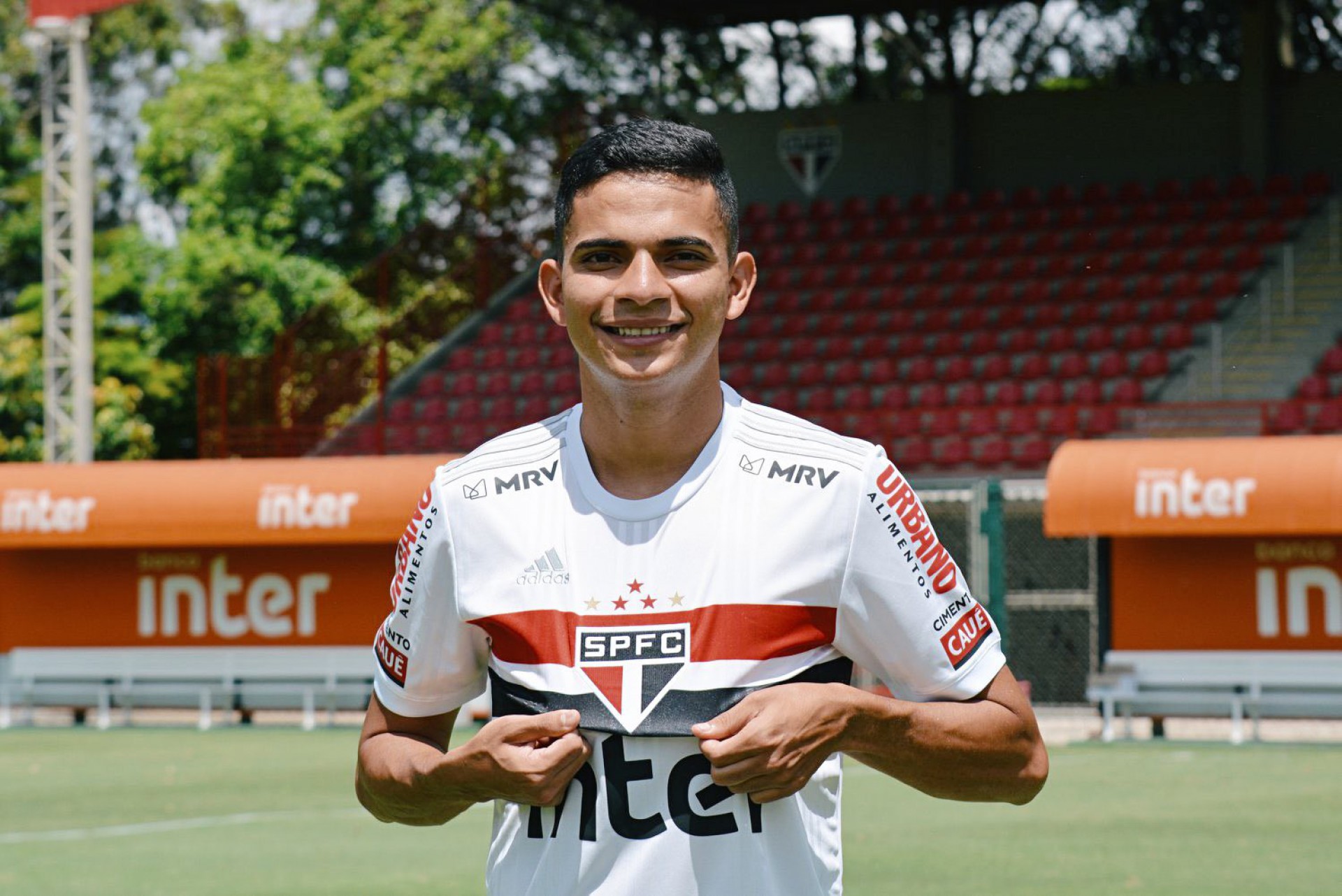 Monitorado pelo Flu, Bruno Rodrigues é anunciado pelo São Paulo