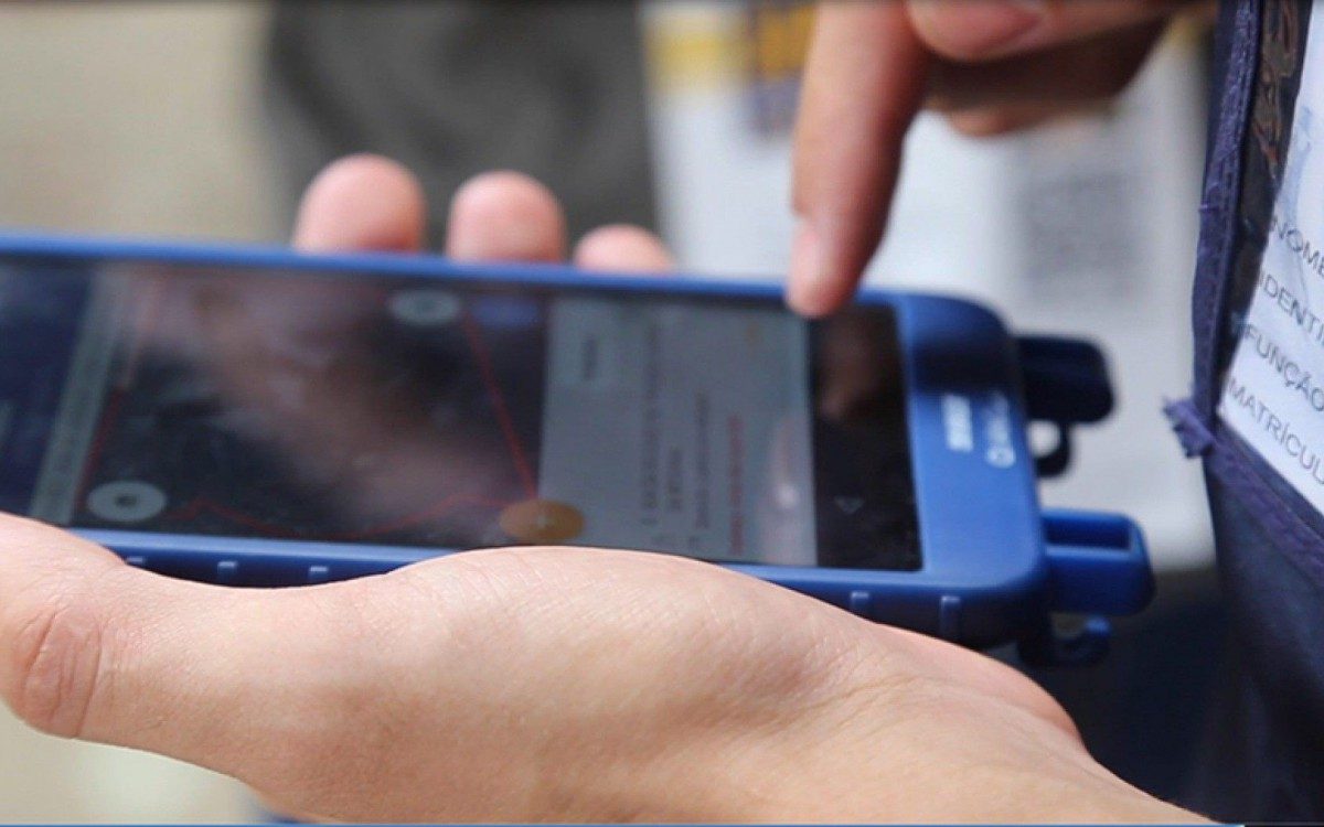 Os recenseadores são os profissionais que visitarão todos os domicílios do país, entrevistando seus moradores - Simone Mello/Agência IBGE Notícias