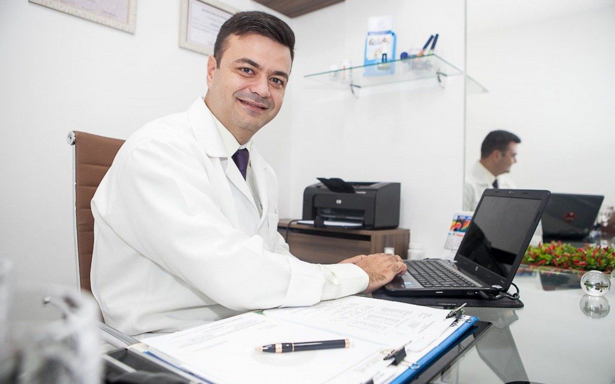 O médico João Branco, da Clínica Health Esthetic, especialista em ortomolecular 