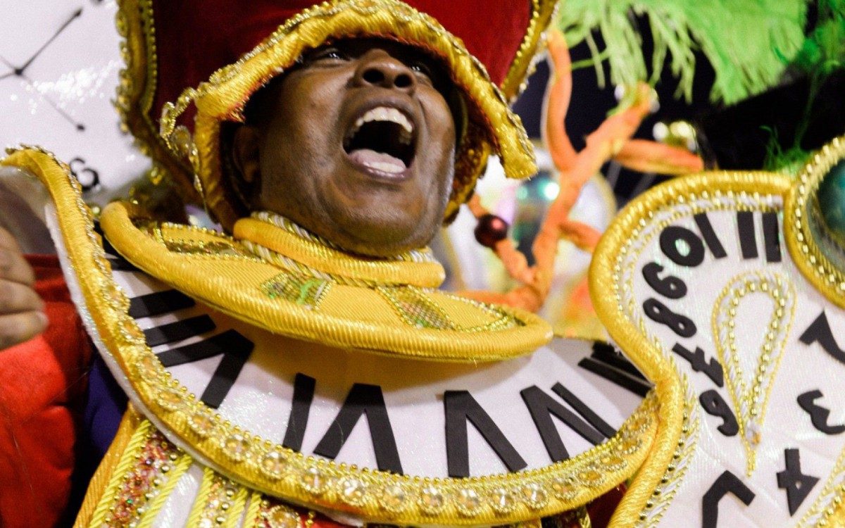 As mais de 400 fotos presentes na mostra começaram a ser produzidas pela dupla de fotógrafos em 2017, quando a agremiação de Niterói, ainda no Grupo de Acesso, se preparava para o espetáculo de 2018