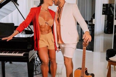 Belo se declara para Gracyanne em aniversário de casamento: 'Você me inspira'