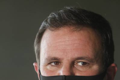 Paes diz que prefeitura paga 1ª parcela do 13º salário de 2020 em julho