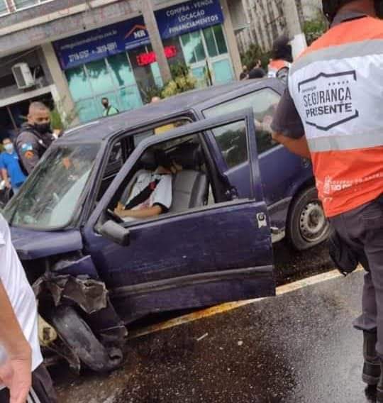 Perseguição termina com um suspeito morto em orla de praia de Niterói