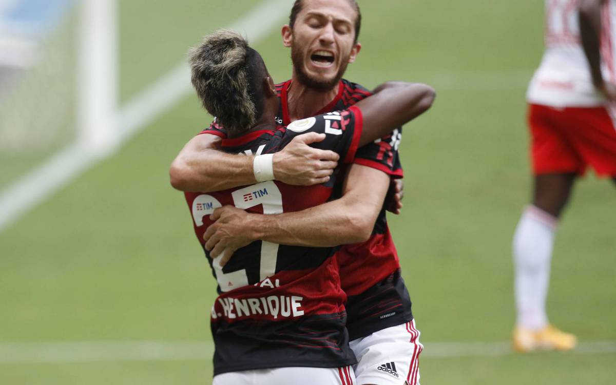 Ataquel -  Campeonato Brasileiro serie A 2020 - Partida valida pela 37 rodada - Flamengo x Internacional - Estadio Maracana, Maracana, zona norte do Rio. Na foto, jogada e comemora&ccedil;ao do primeiro gol do Flamengo
