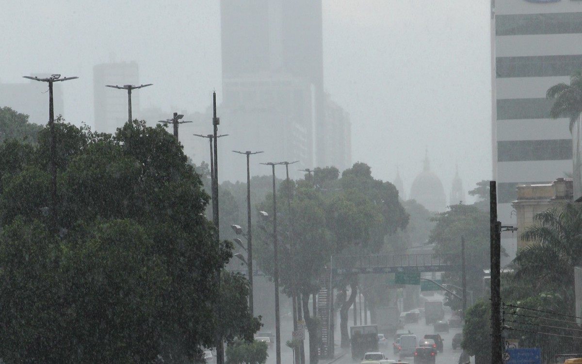 (Arquivo) Frente fria se aproxima da cidade do Rio nesta quarta-feira - Estefan Radovicz / Agencia O Dia