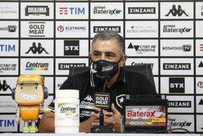 'Sentimento de frustração', revela Marcelo Chamusca após empate contra o Londrina