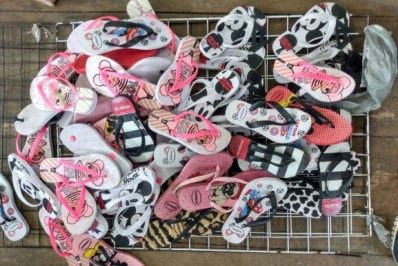 Fiscalização apreende produtos sem nota fiscal no Centro de Petrópolis