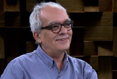 Famosos lamentam a morte de Artur Xexéo