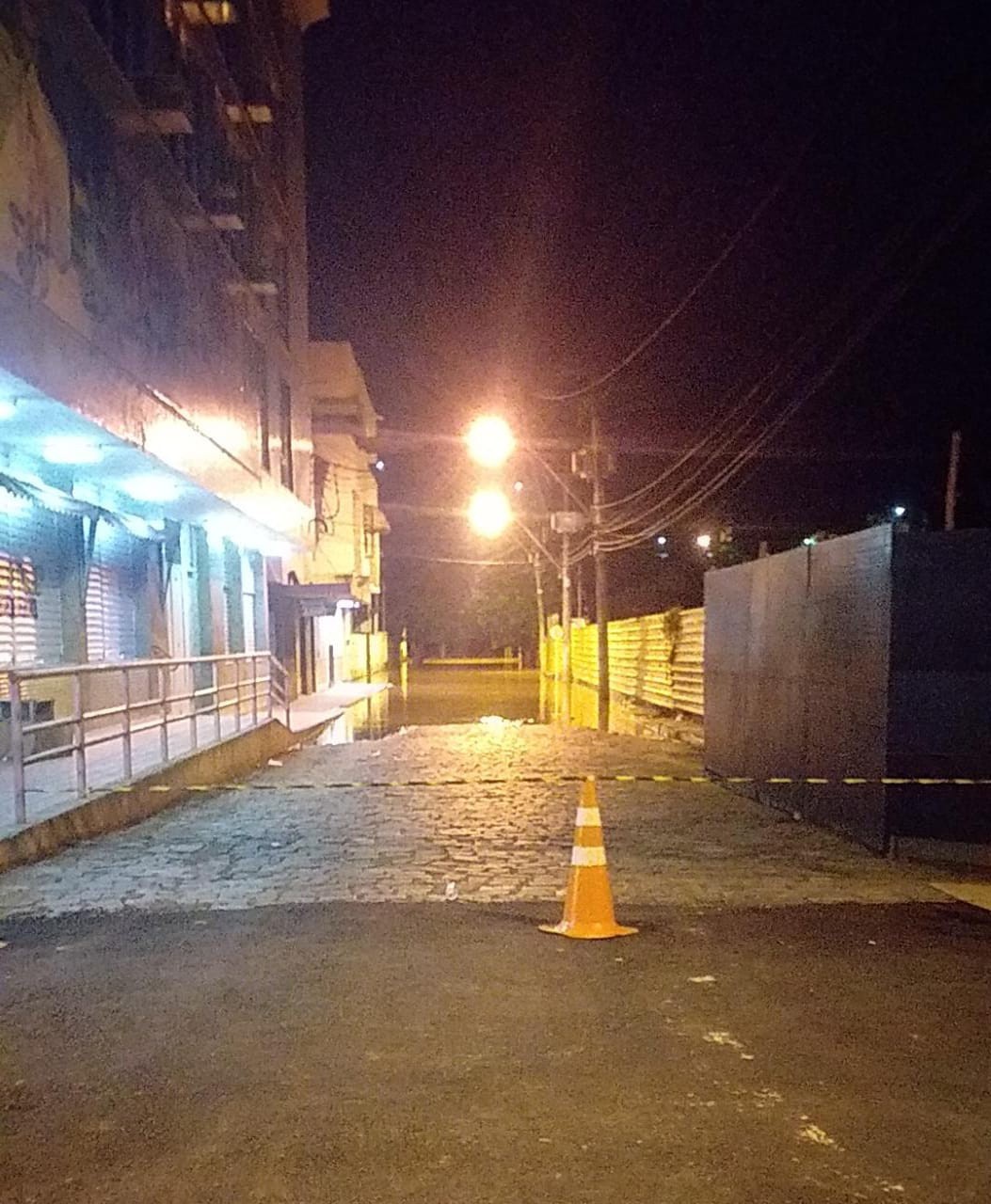 Itaperuna, noite de domingo, 21. - Foto: redes sociais