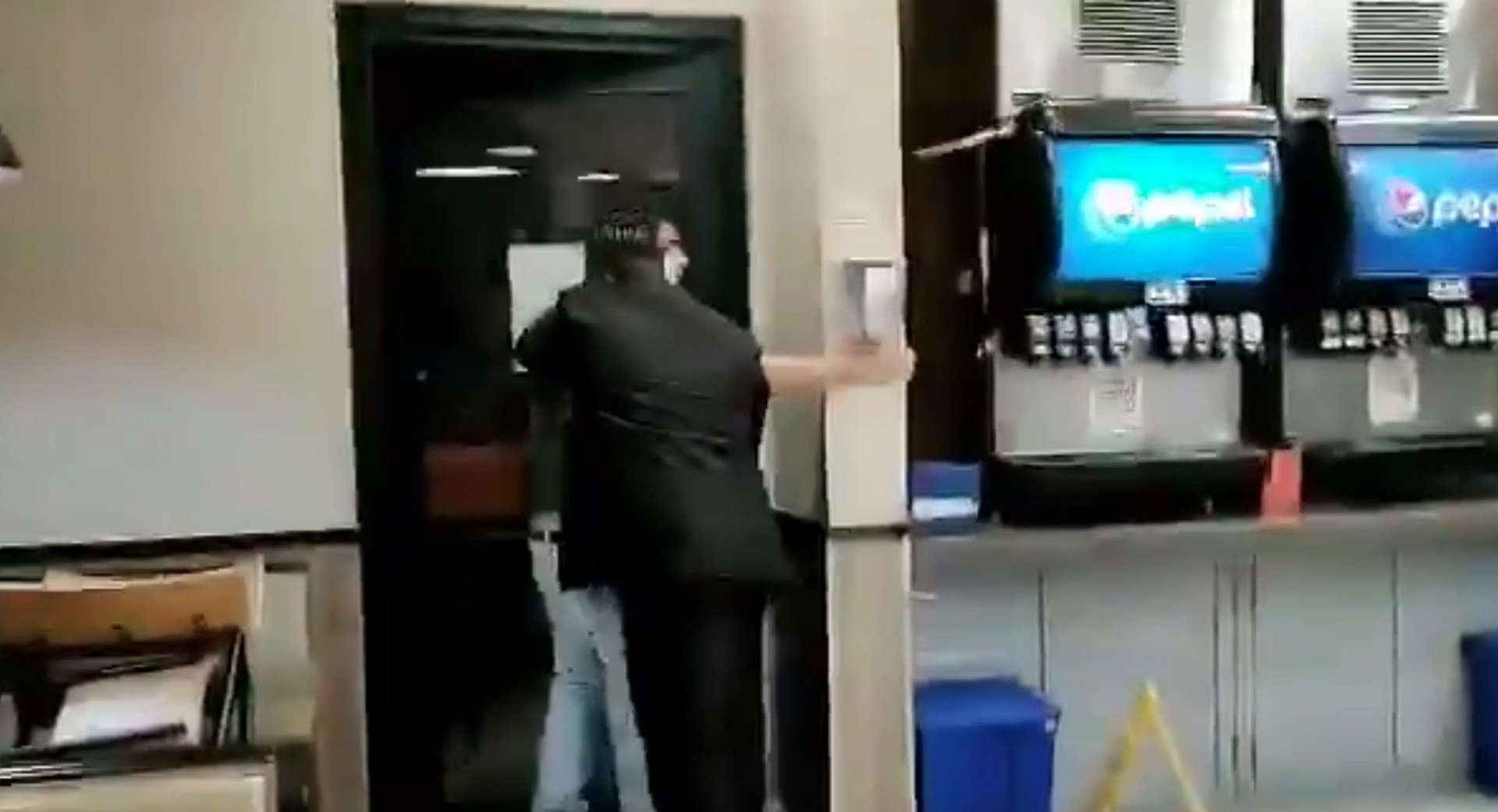 Confusão generalizada no Burguer King - Reprodução Twitter