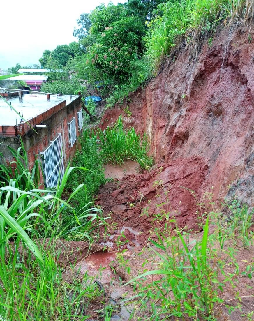 Município teve registros de deslizamentos de terra. - Foto: divulgação