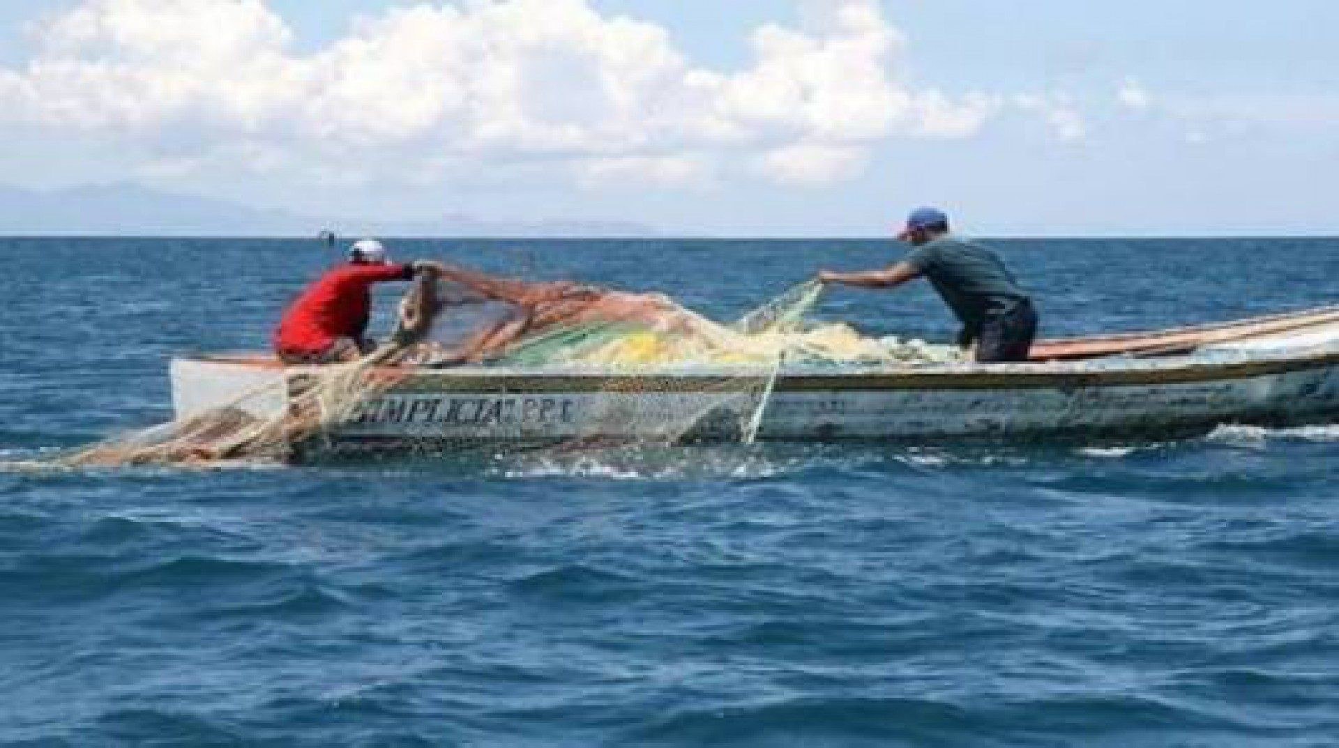 Cerca de 12 toneladas de perumbeba são pescadas em Iguaba Grande