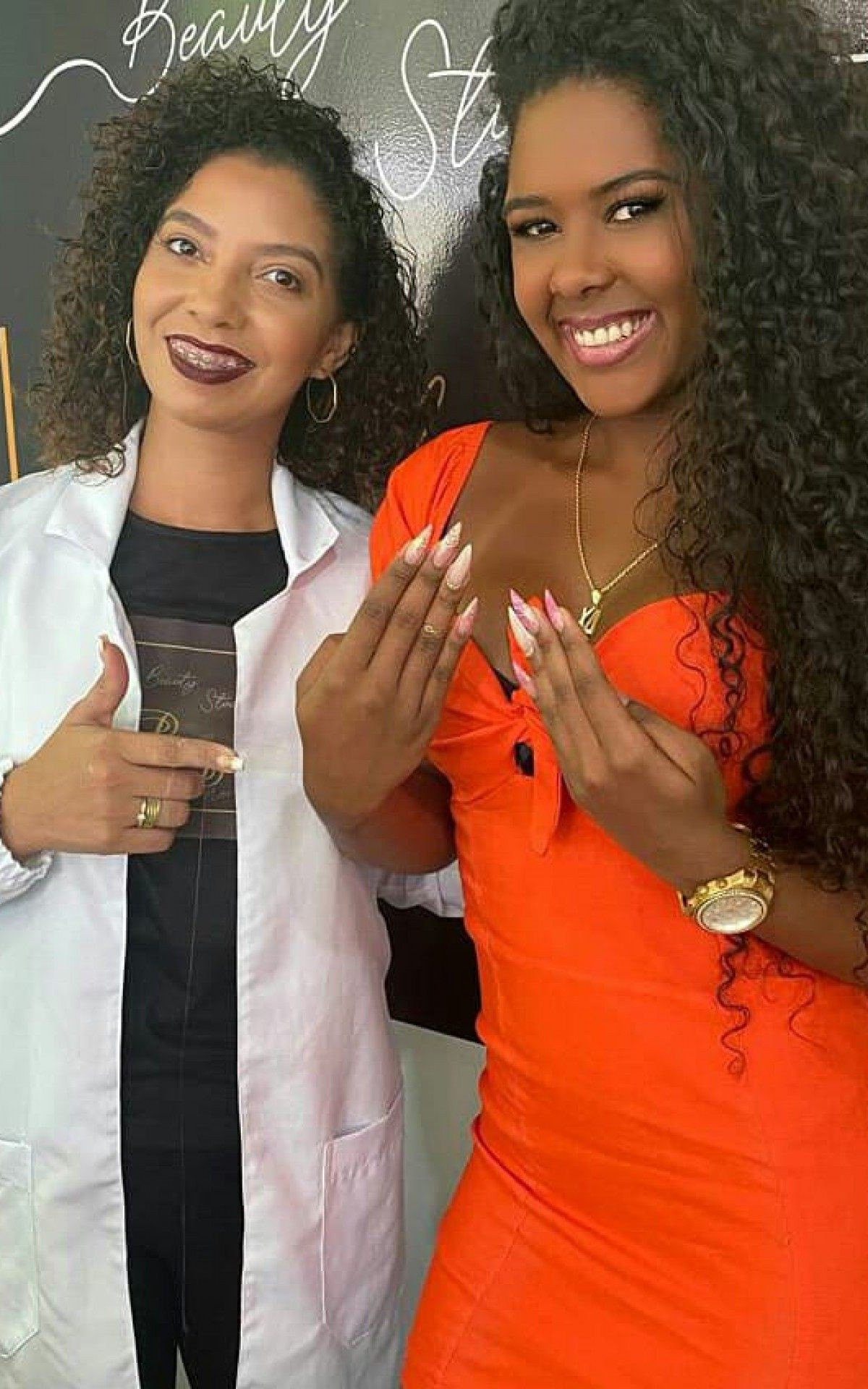 Priscilla Pereira e Thay Pereira