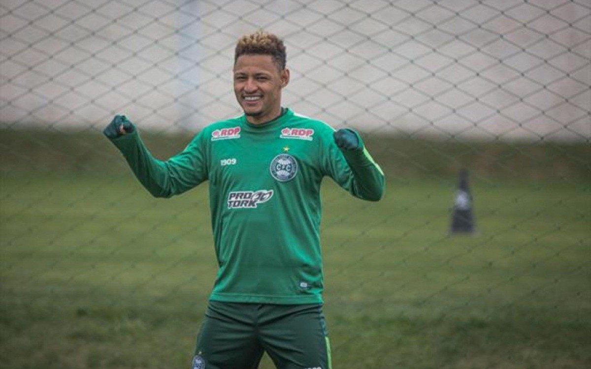 Neilton atuou na temporada de 2021 pelo Coritiba - Divulgação