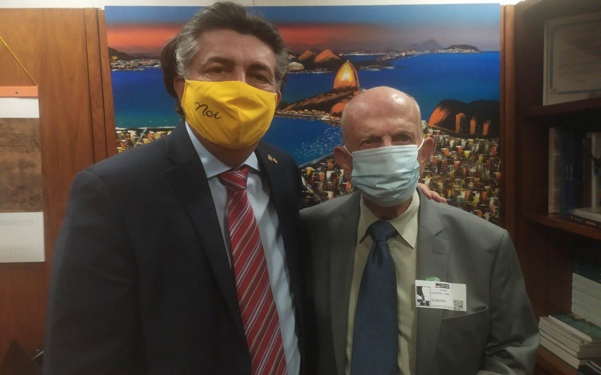 Reunião na Câmara dos Deputados.