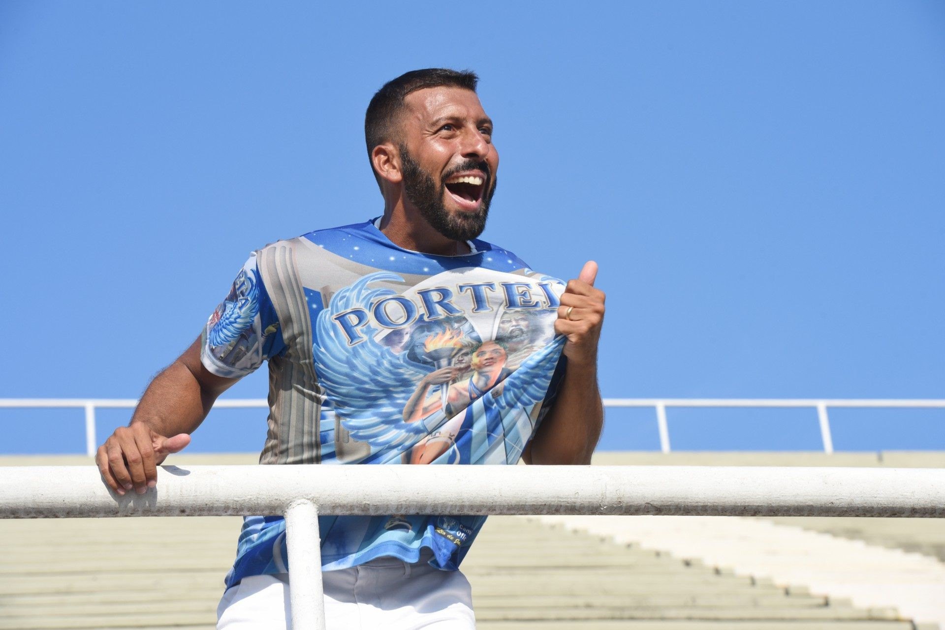 Cantor e compositor Ciraninho lança o programa 'Samba & Futebol' no YouTube
 - Diego Mendes / Divulgação