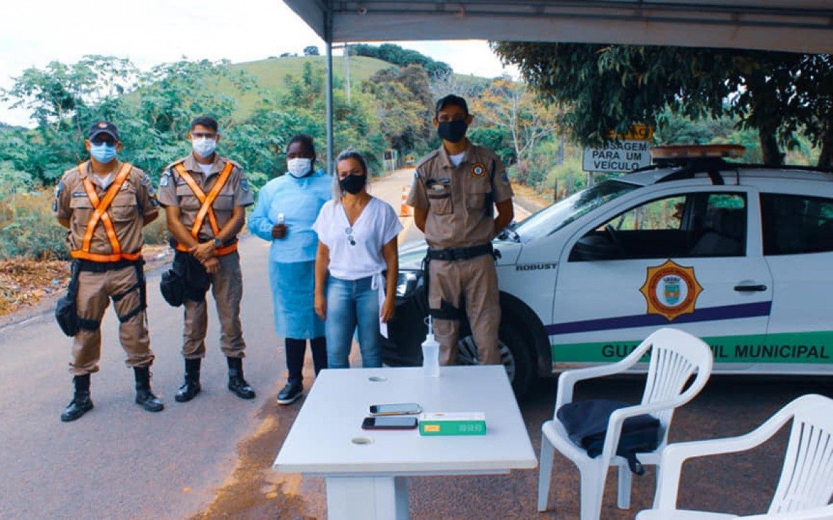 Medidas restritivas nos distritos de Paraoquena e Campelo, em Santo Antônio de Pádua, no Noroeste Fluminense. - Foto: divulgação internet