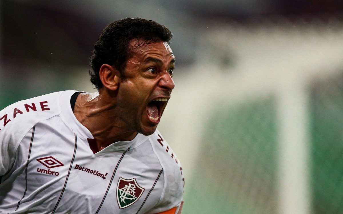 Fred comemora o primeiro gol do Fluminense contra o Fortaleza. Apesar da vit&oacute;ria de 2 a 0, Tricolor das Laranjeiras ficou em 5&ordm; lugar