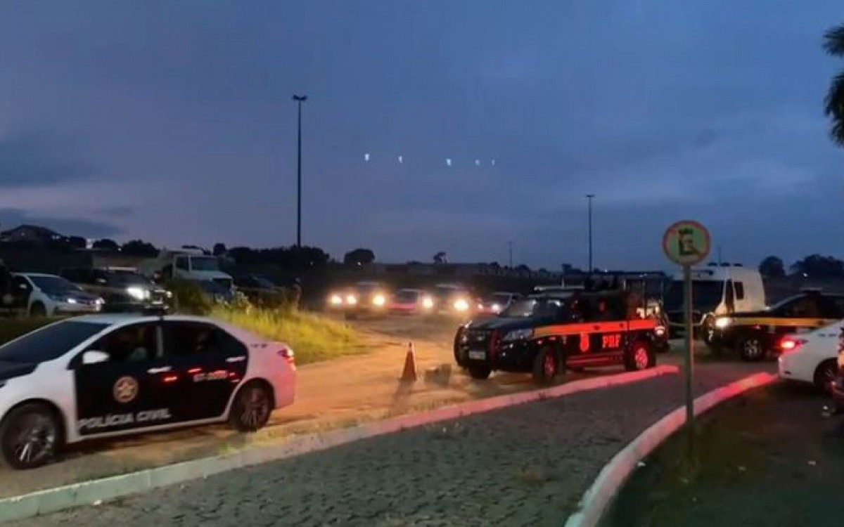 Polícia Civil cumpre mandados de prisão contra traficantes e ladrões de carga em São Gonçalo - Divulgação