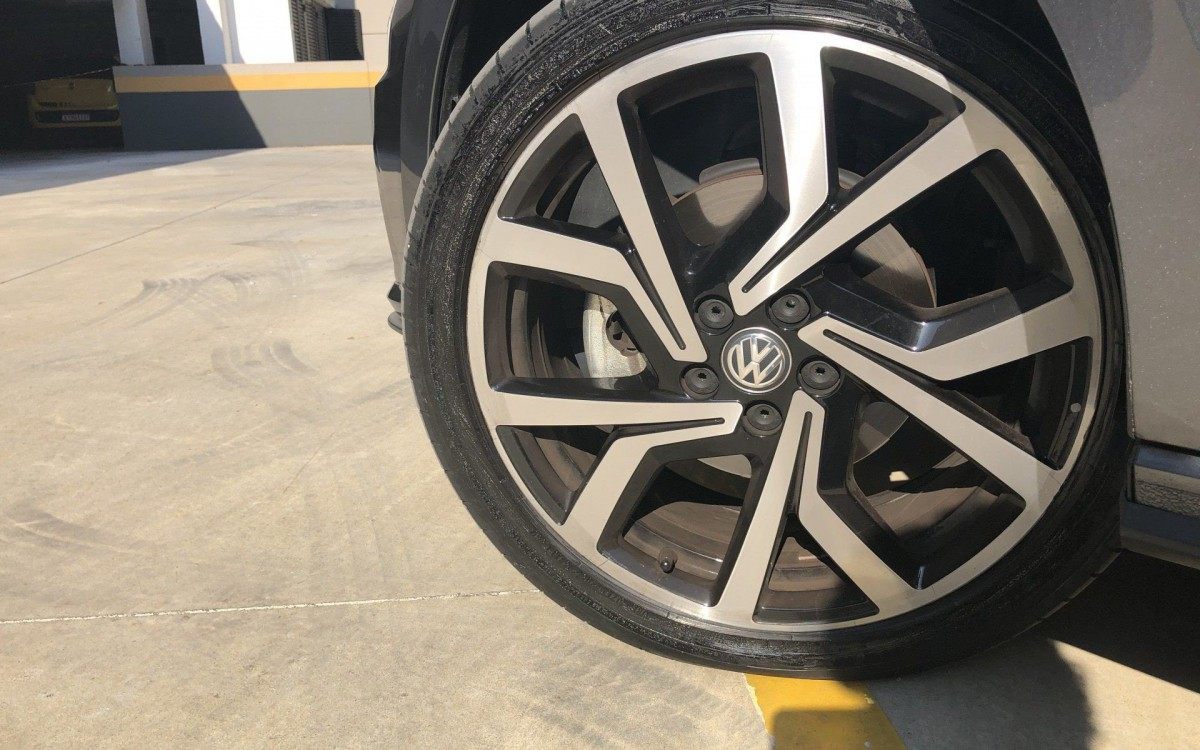 Roda aro 18 opcional da versão GTS é inspirada em versão usada em versão esportiva do Polo na Europa